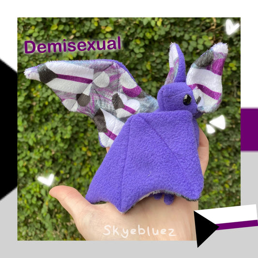 Peluche de murciélago demisexual